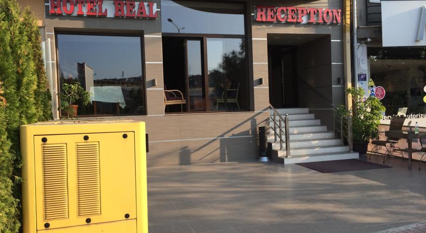 Hotel Real Prishtine Bagian luar foto
