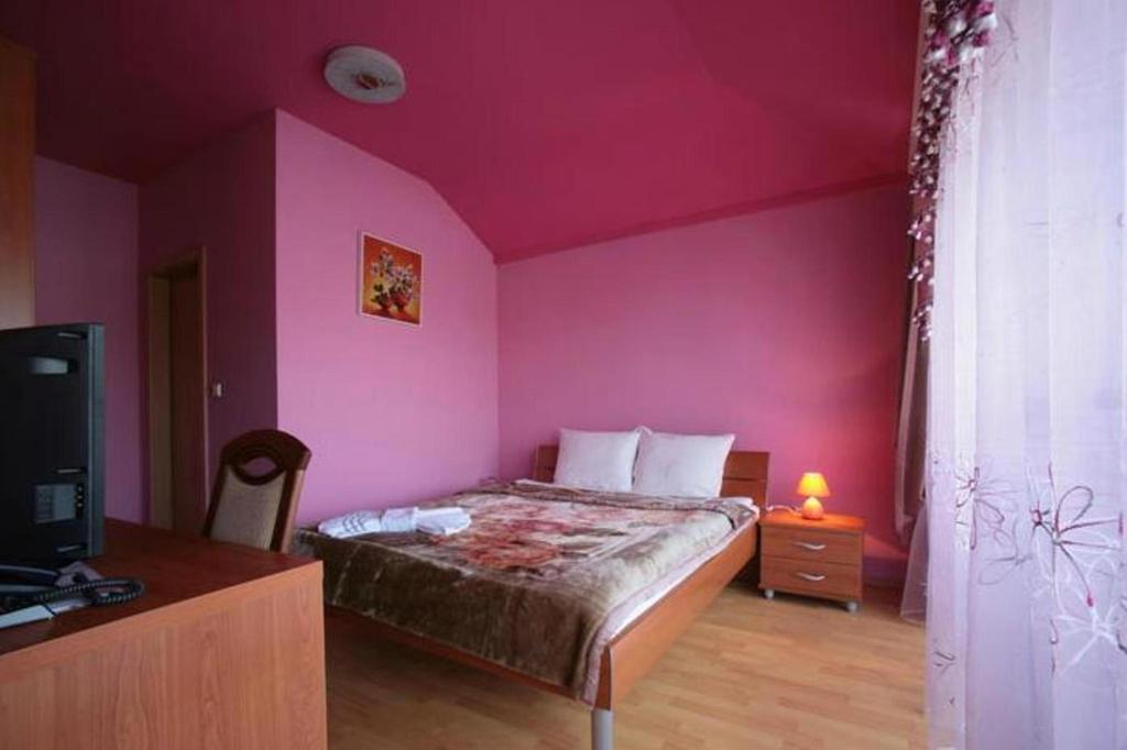 Hotel Real Prishtine Ruang foto